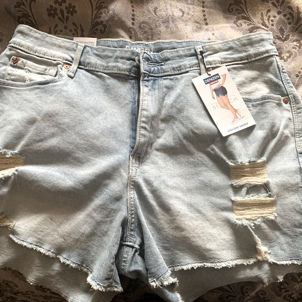 Levi’s High Rise Shorts